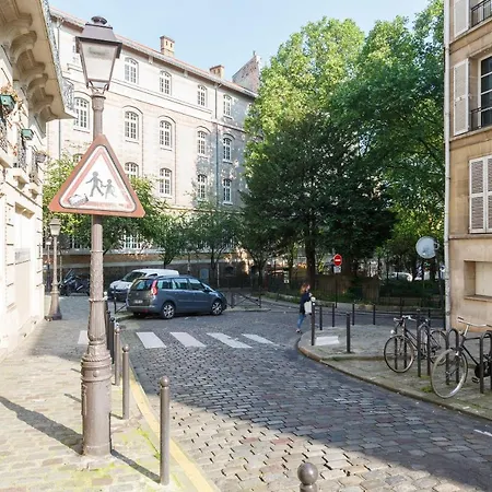 Sacre Petit In The Coeur Of Montmartre